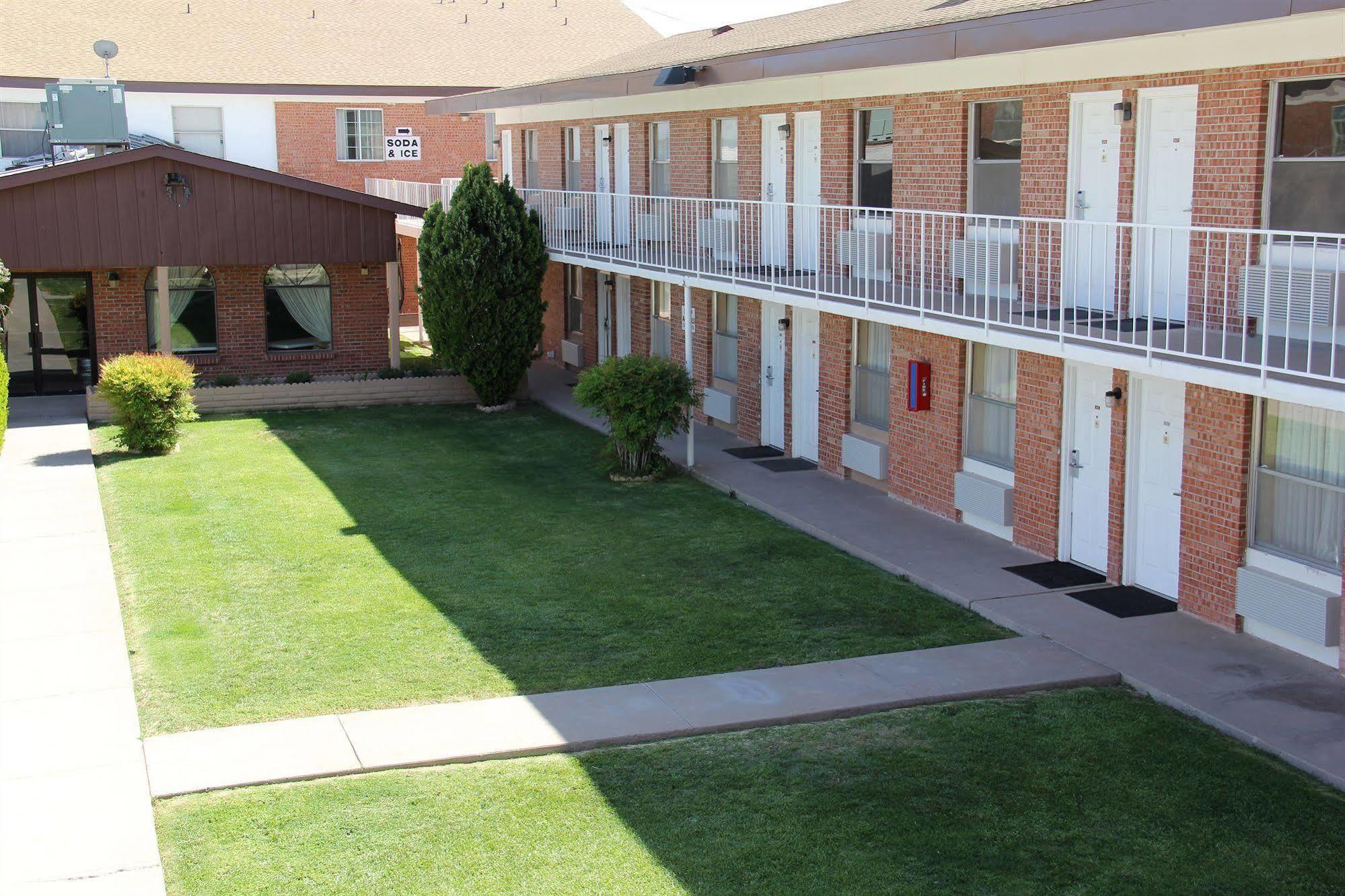 OYO Hotel Deming DMN Airport Exterior foto